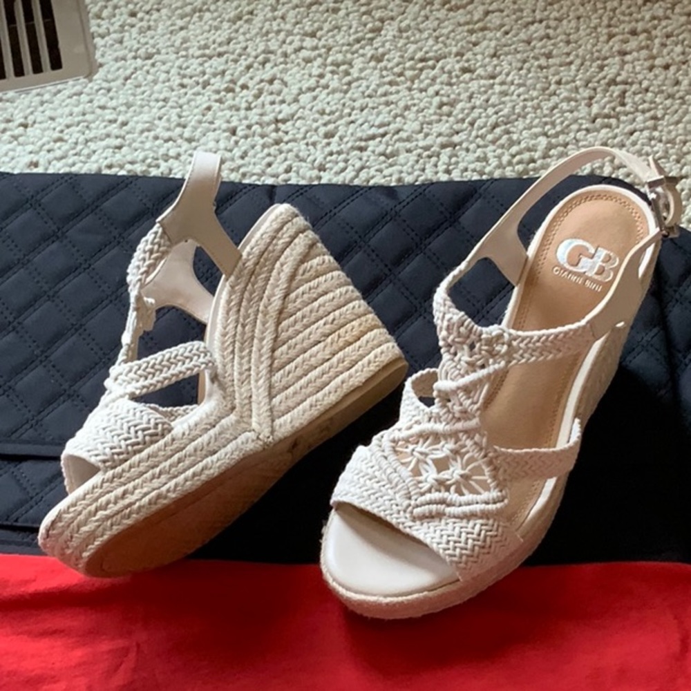 Gianni Bini wedge sandals